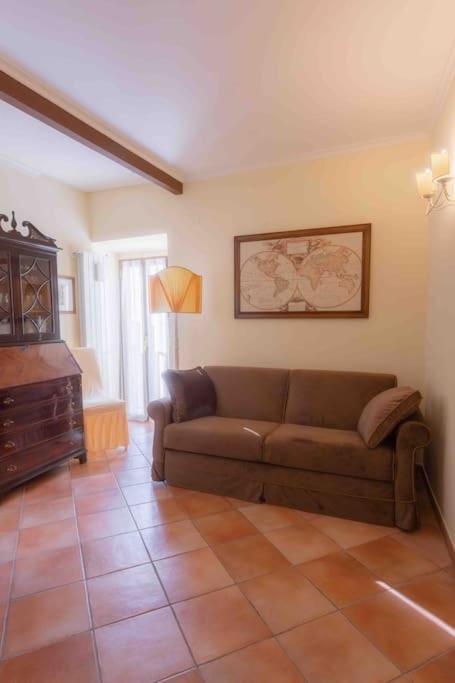 Apartament Torre Delle Rondini Castelnuovo di Farfa Zewnętrze zdjęcie