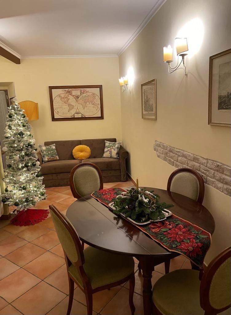 Apartament Torre Delle Rondini Castelnuovo di Farfa Zewnętrze zdjęcie
